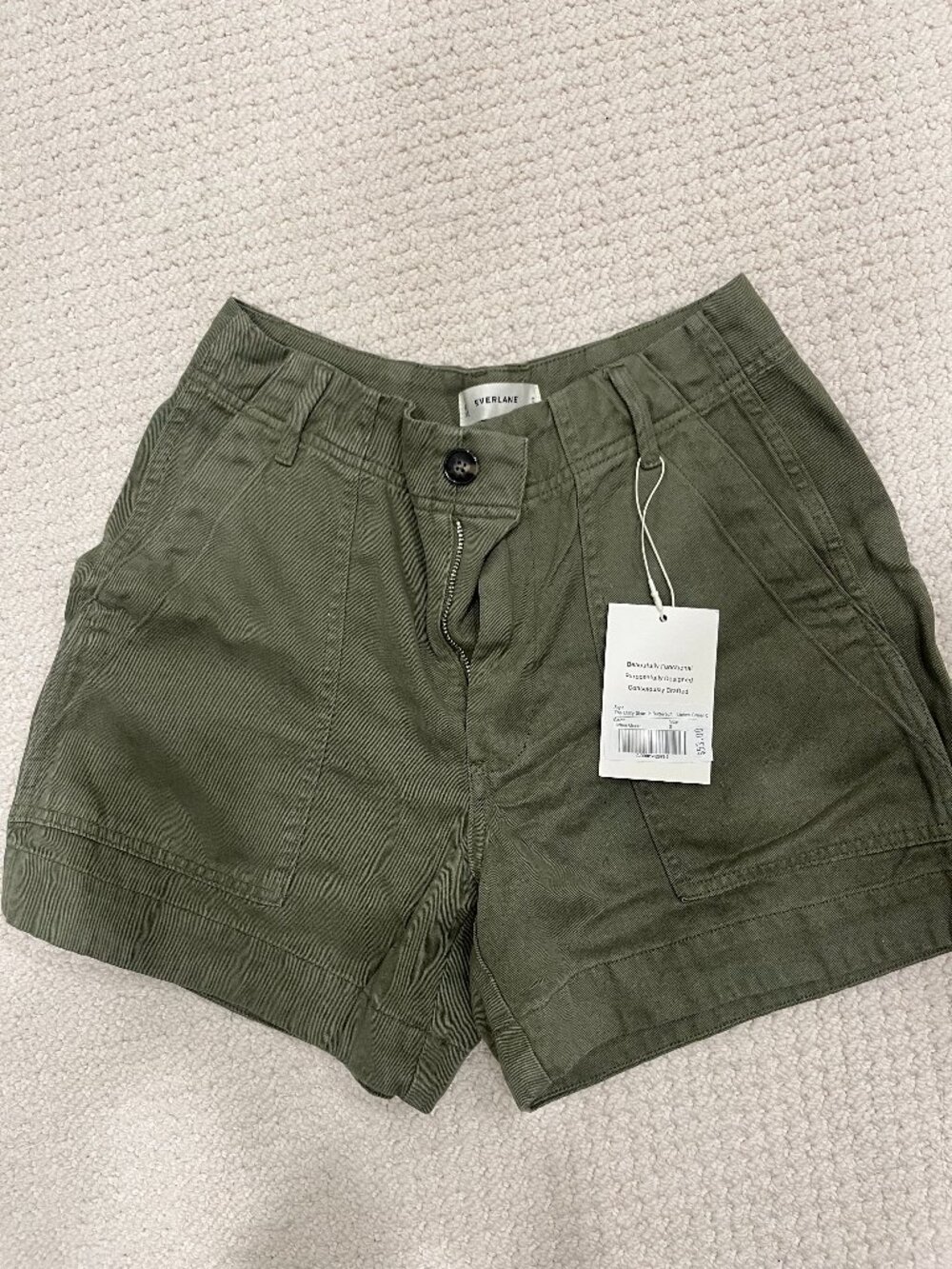 Everlane The Utility Short in Buttersoft, Lichen Green